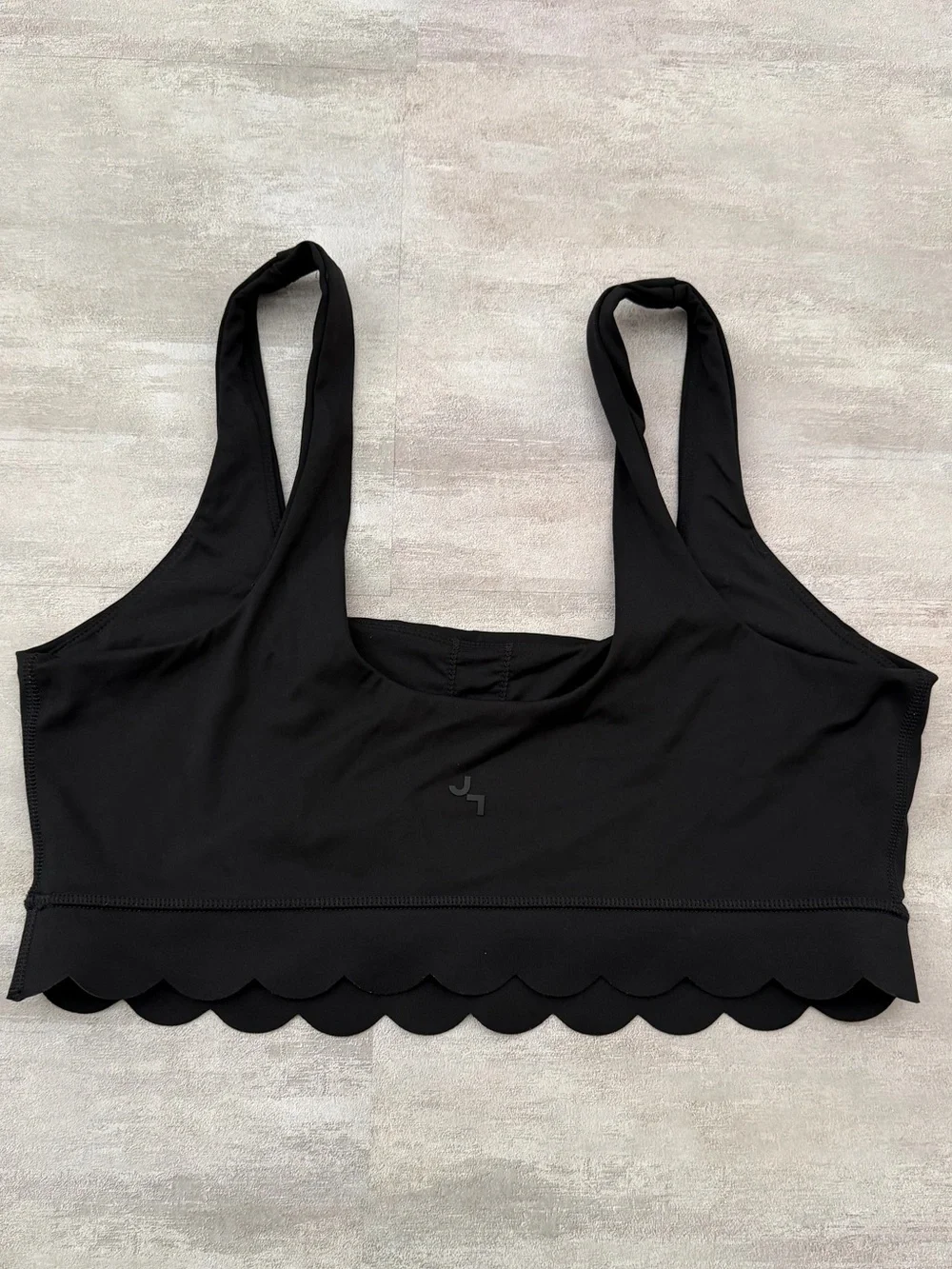 JoyLab | Scalloped Hem Medium Support Sports Bra Black - Size XL